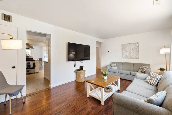 Fits 14 only 20 min to SF close to Airport Beaches gallery image 4