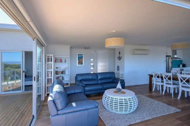 Sandbar Beach House gallery image 5
