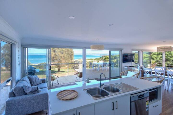 Sandbar Beach House gallery image 4
