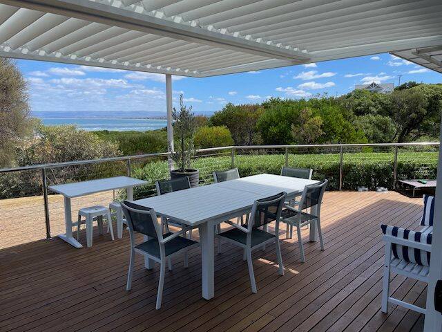 Sandbar Beach House gallery image 3