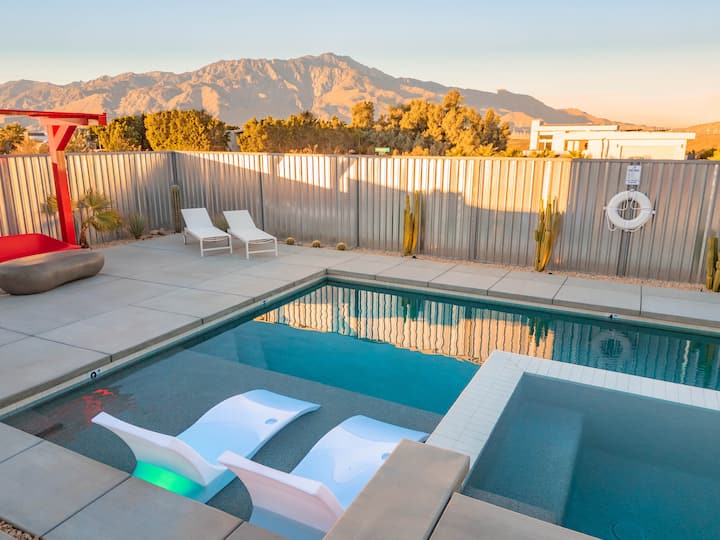 StarHaven–Lux Spa, Pool, Pickleball, Stellar Views