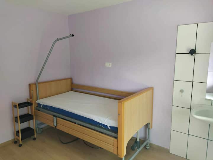 Dhomë gjumi 2