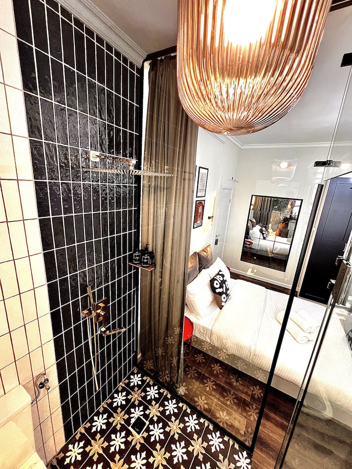 Designer Studio near Bahai Gardens — 7