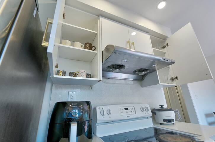 Amazing New Spacious 6BR, 7 Beds gallery image 3