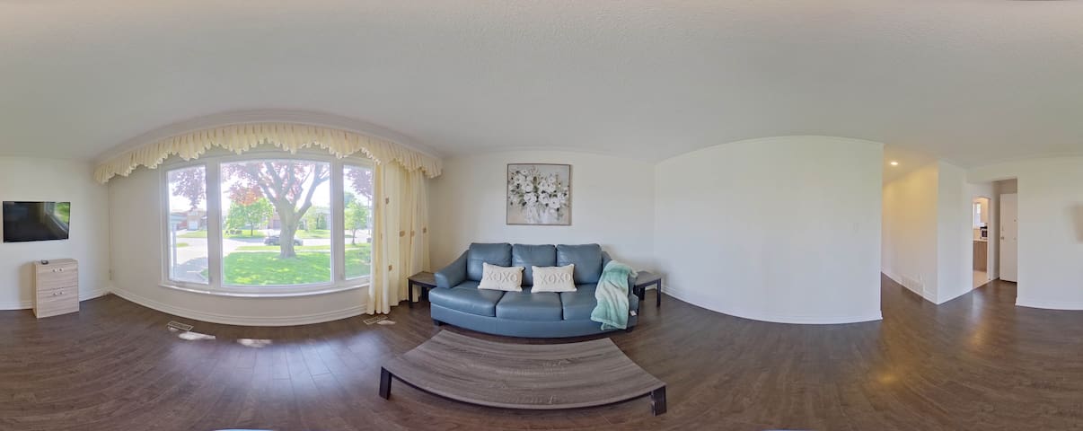 Amazing New Spacious 6BR, 7 Beds