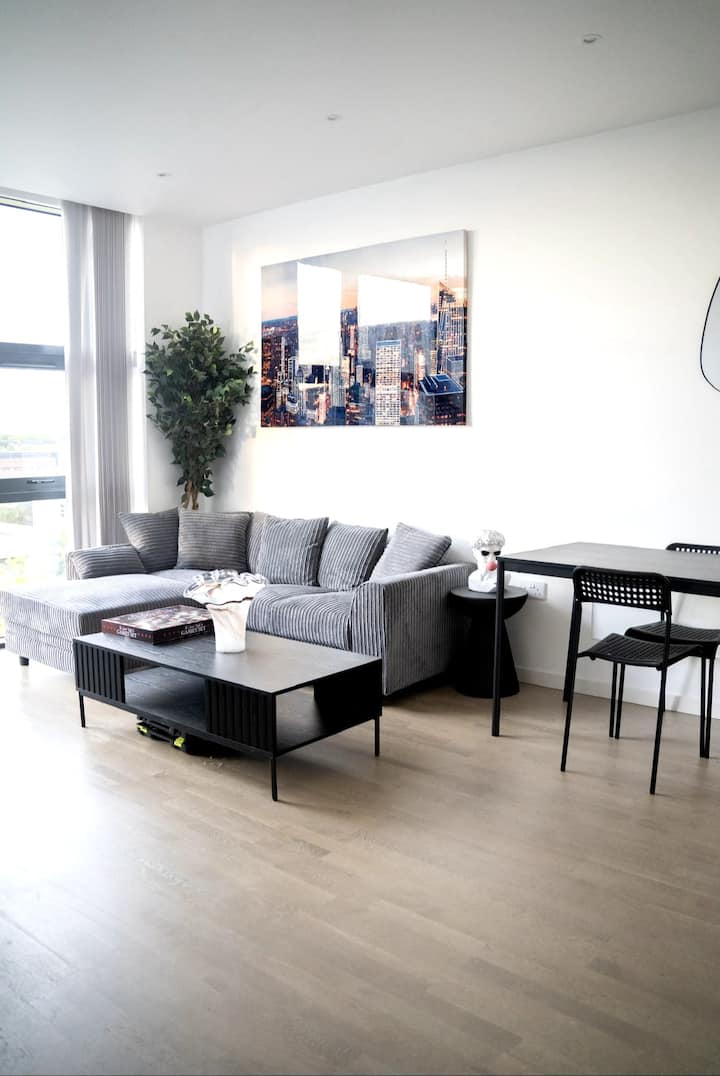 Luxury Living In The Heart Of Mk - Milton Keynes