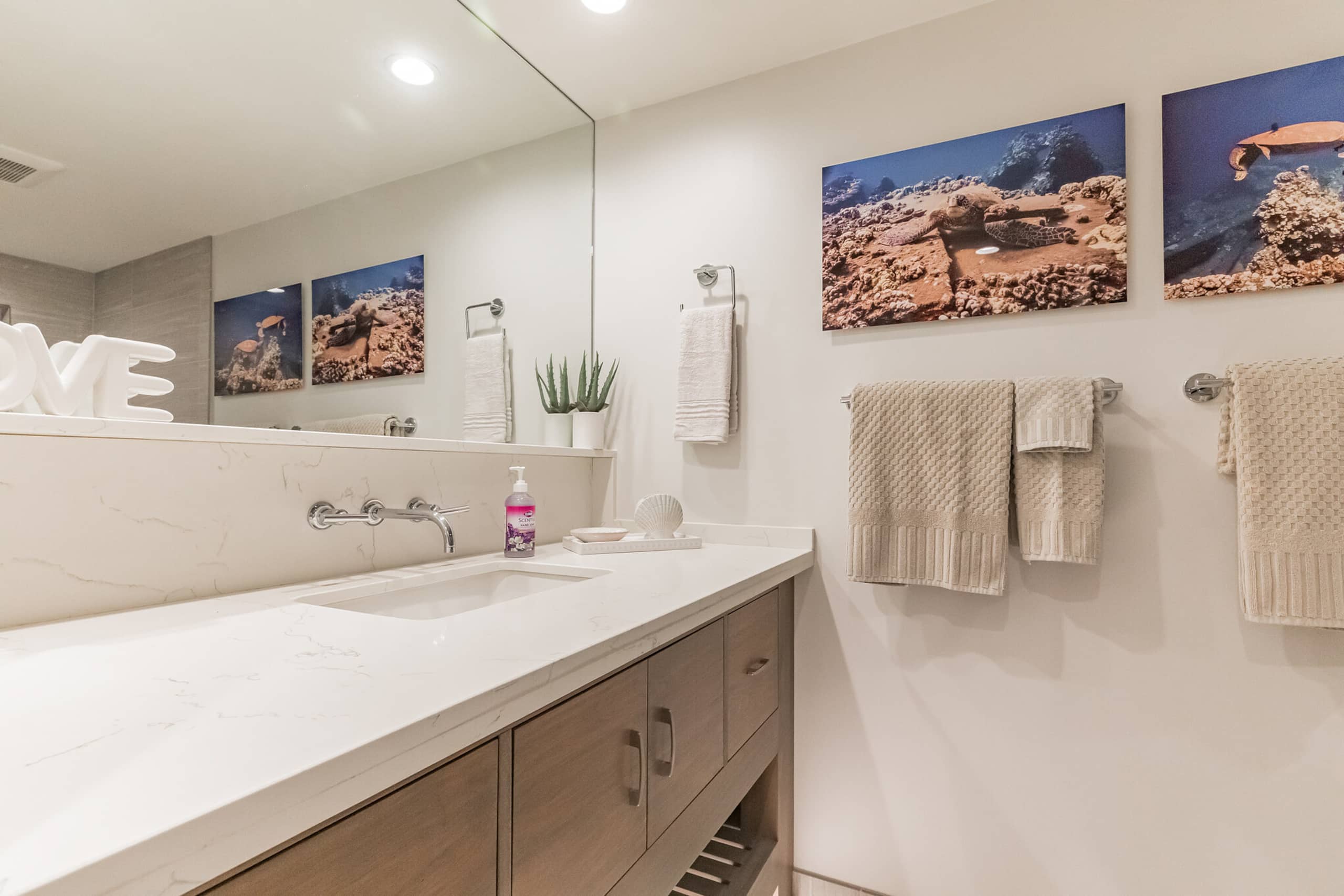Fab Kihei Condo across frombeach - Image 7