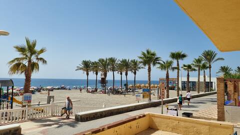 2-Bedroom Seaside Apartment – with Air Conditioning