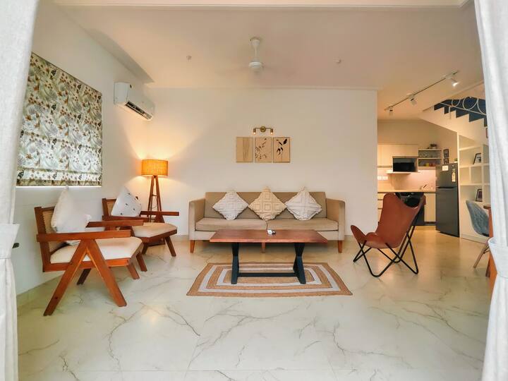 Living room image 1