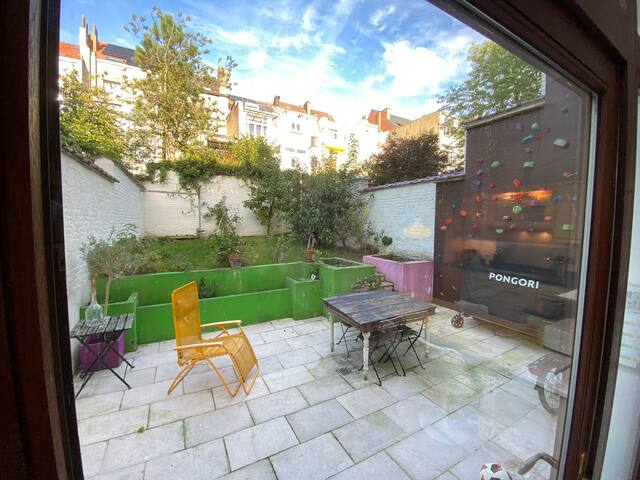 House, rooftop terrace & garden gallery image 5