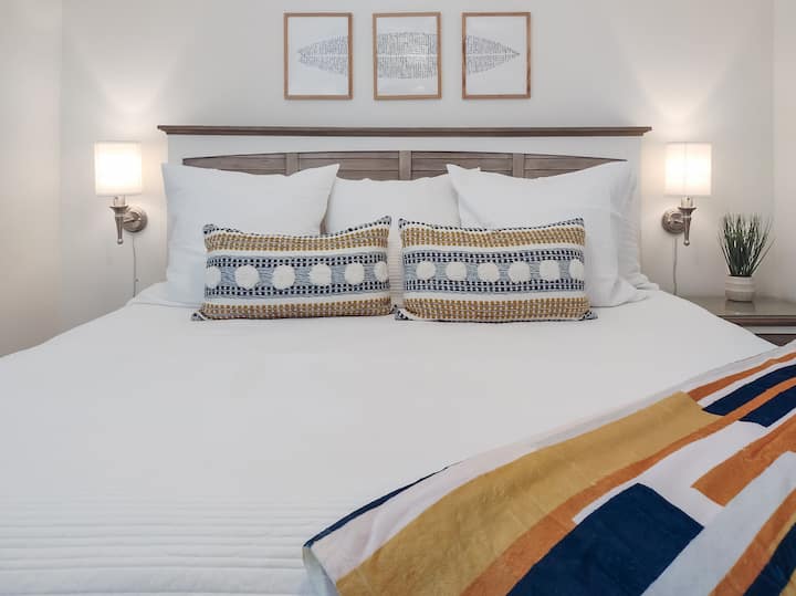 Another adorably cozy King bedroom is just down the hall!