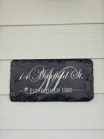 The 1880 House: Historic Single Family Victorian! gallery image 3