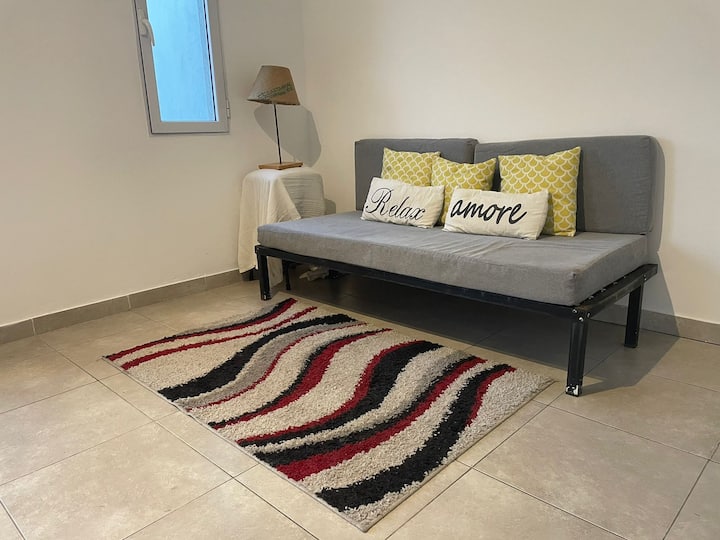 Furnished one-bedroom apartment with balcony in Agronomía