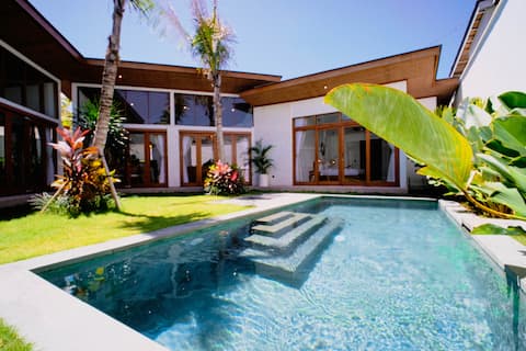 Maravilla Nusa Penida -4BR Villa with Private Pool