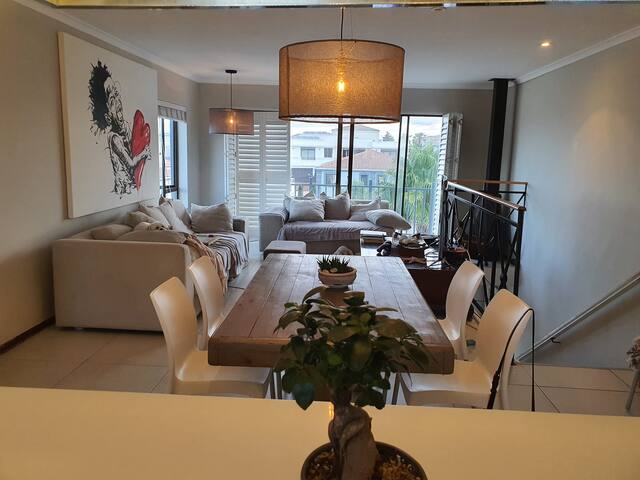 Beach & Bush, Villa on Dune. Blouberg Beach gallery image 5