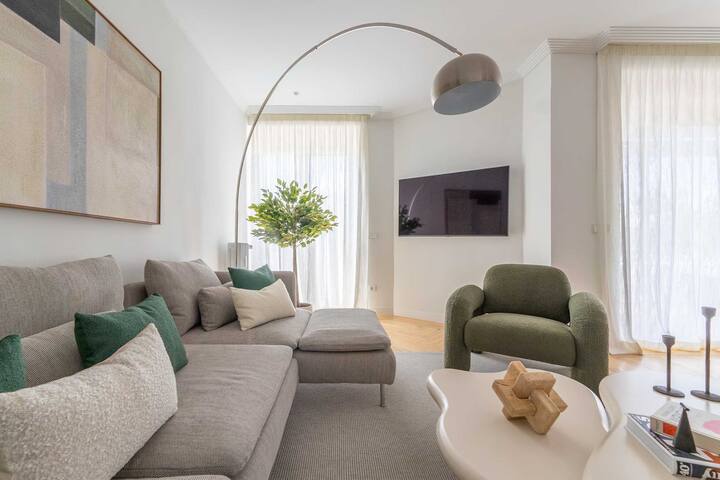 Nuevo! Amplio apto con terraza y vistas al Retiro gallery image 5