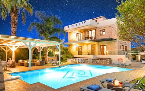 Mirsini Villa Private Pool & Jaccuzzi