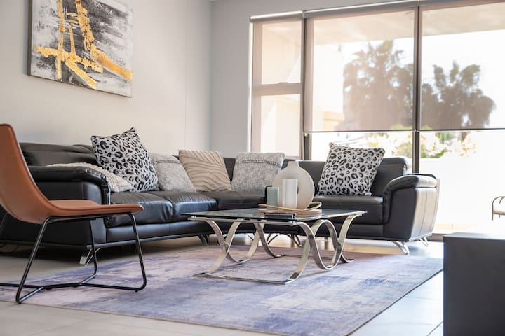 Canal Haven gallery image 2