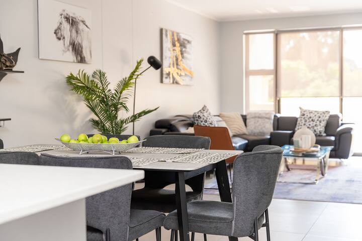 Canal Haven gallery image 4