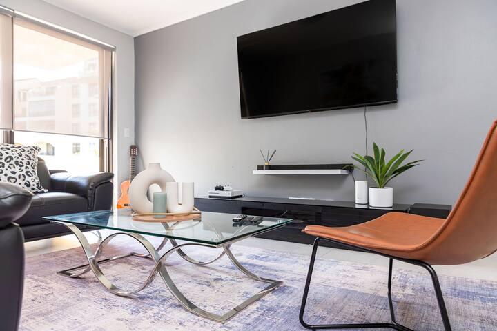 Canal Haven gallery image 3