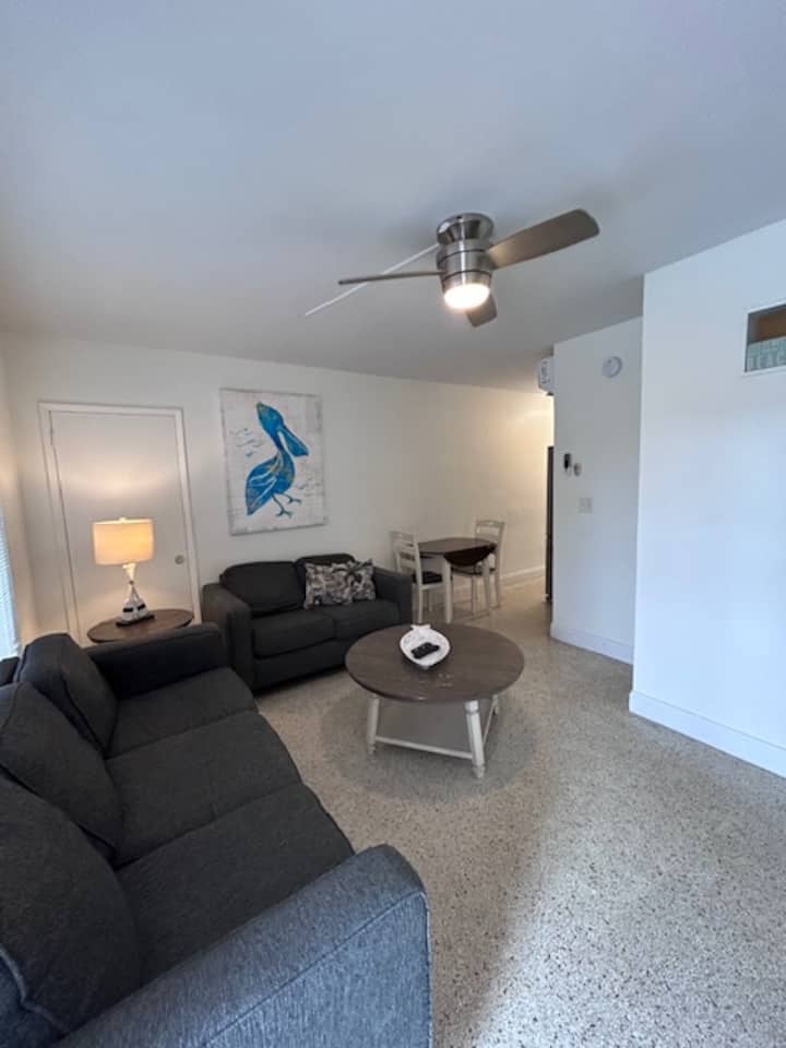 1-bedroomcondo Block To Thebeach - Boca Raton, FL