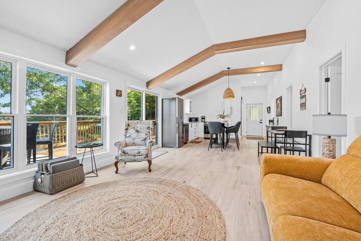 Listing in Frontenac