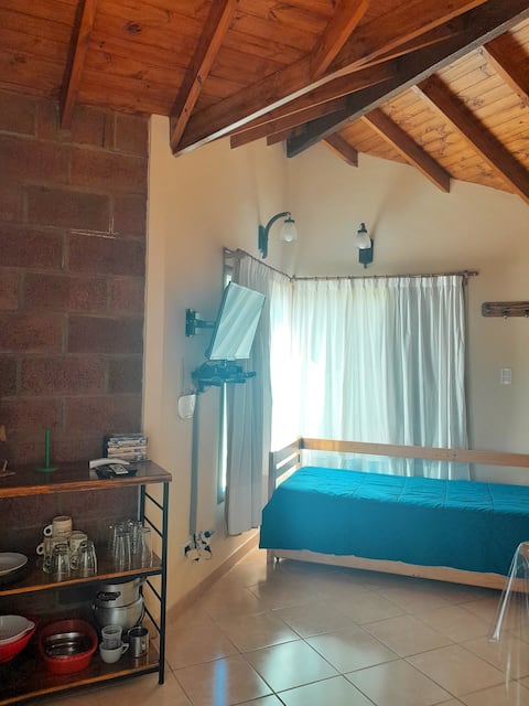 Propiedad de Airbnb exitosa: "Claro de Luna" cabin in Villa Ventana en Partido De Tornquist