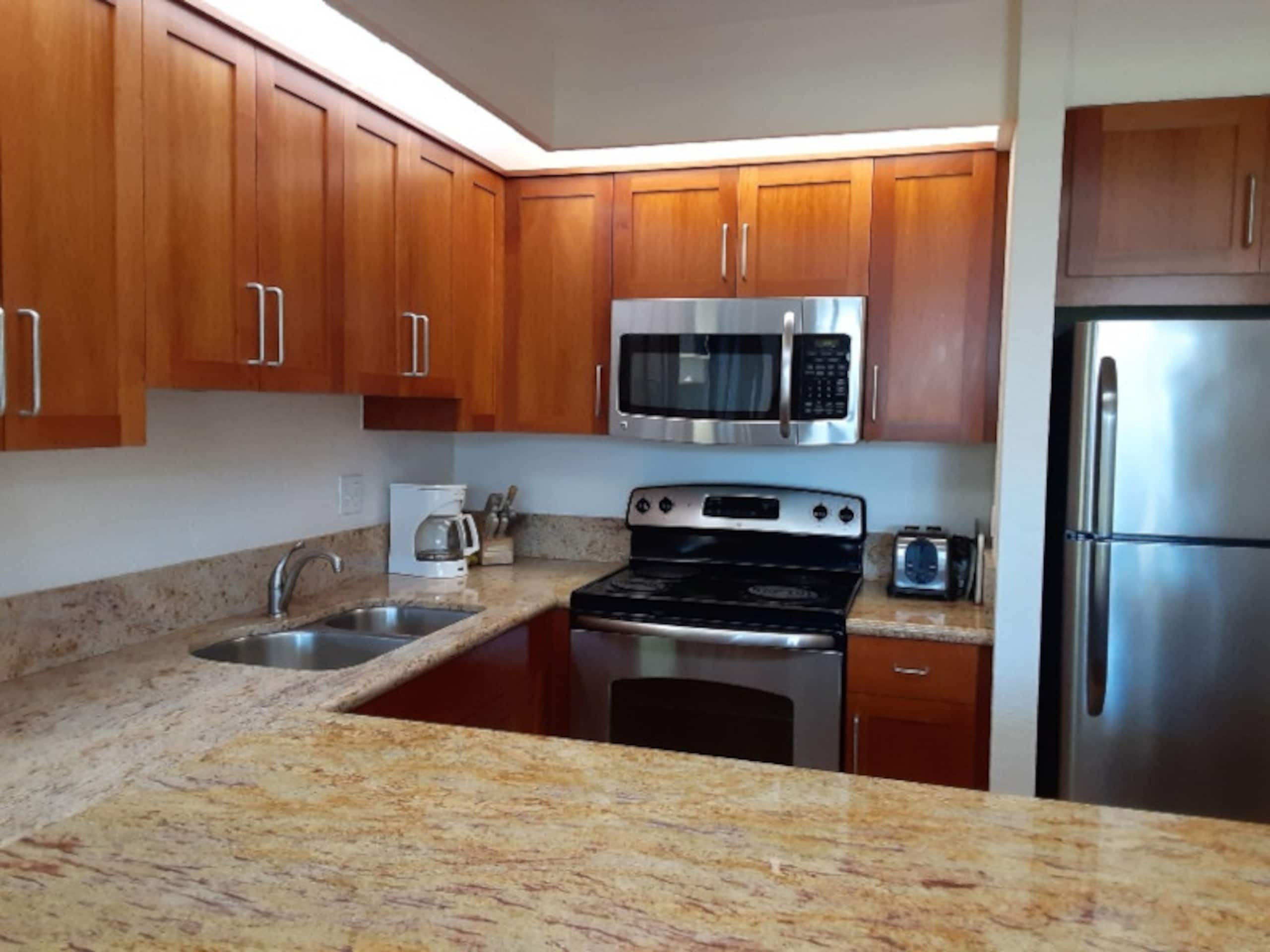 Condo in Lahaina · ★4.86 · 1 bedroom · 1 bed · 1 bath - Image 5