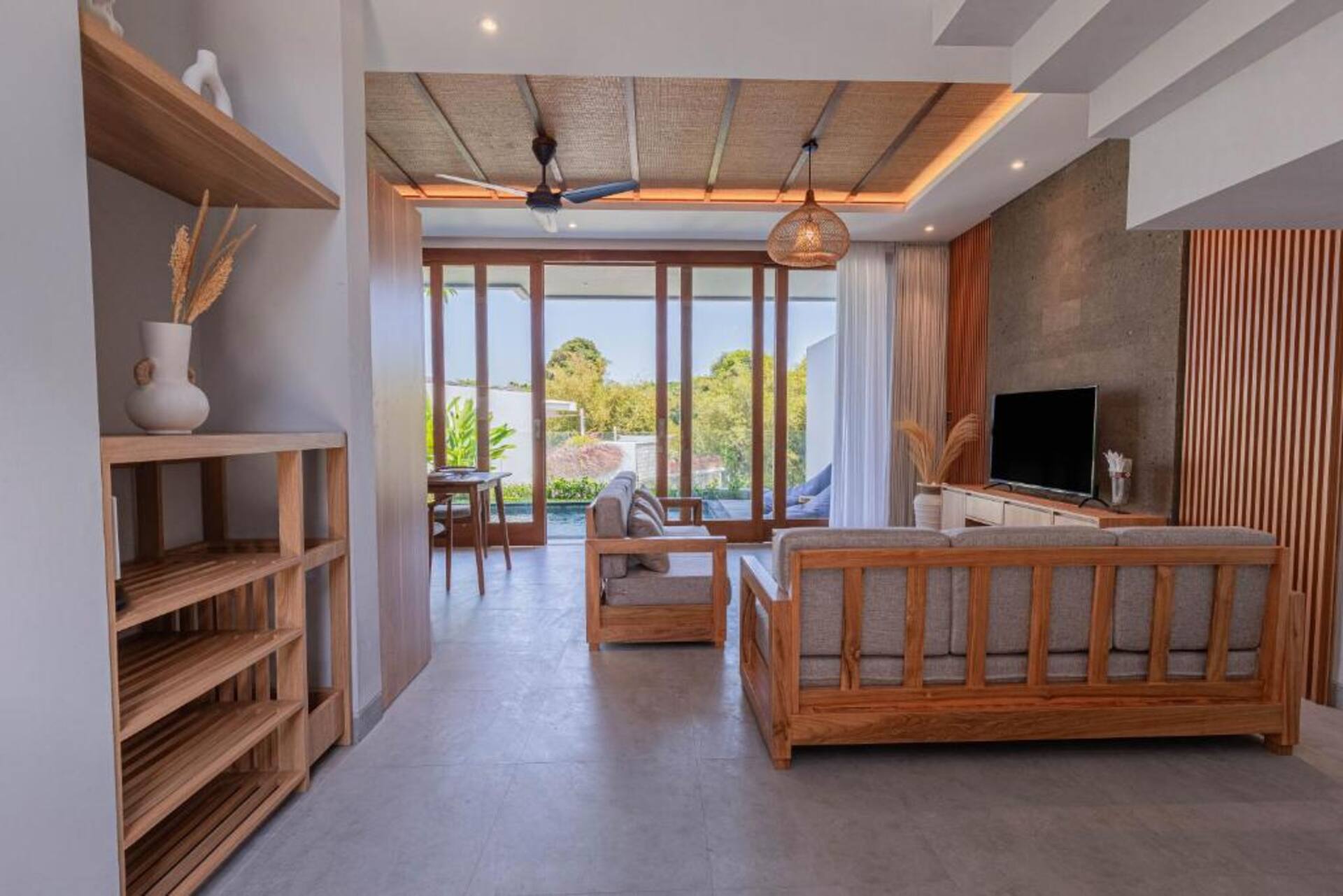 Rice Field Sanctuary 2 Bedroom Private Villa in Canggu 3
