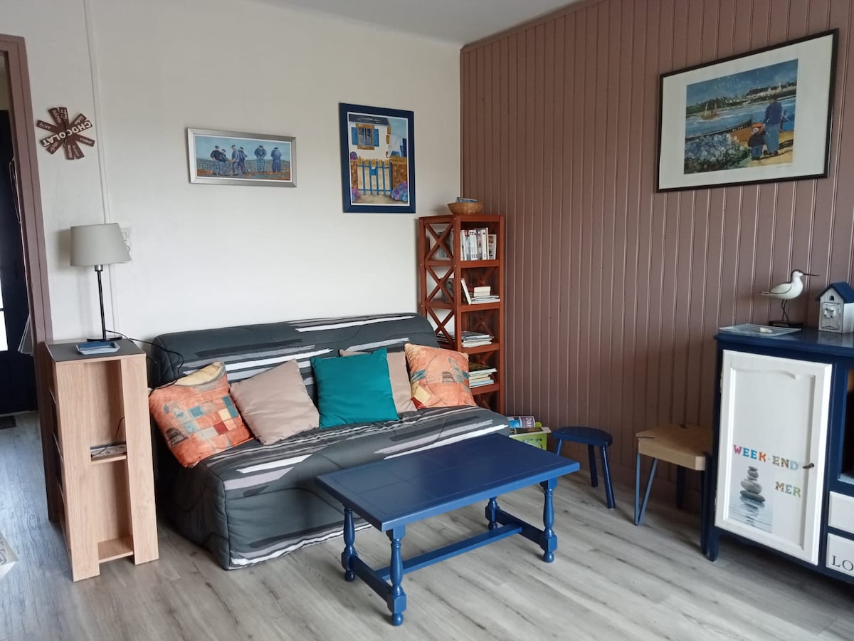 Top performing Airbnb: 1-bedroom apartment 150 m from the beach in Damgan