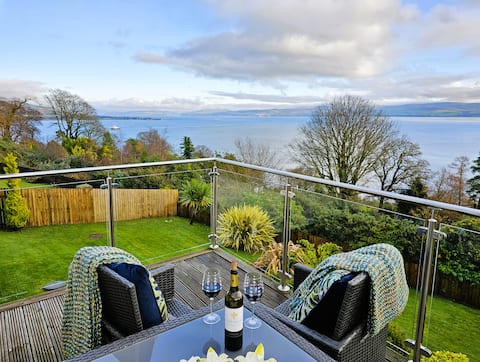 Luxury 4 Bedroom villa with elevated views