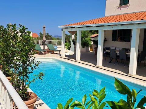 Seaview House  with Private Pool