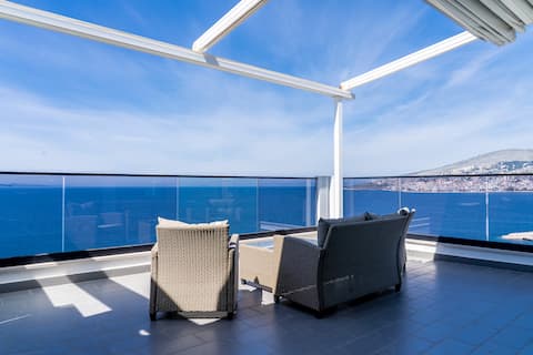 Beachfront - 4BR Luxury Penthouse