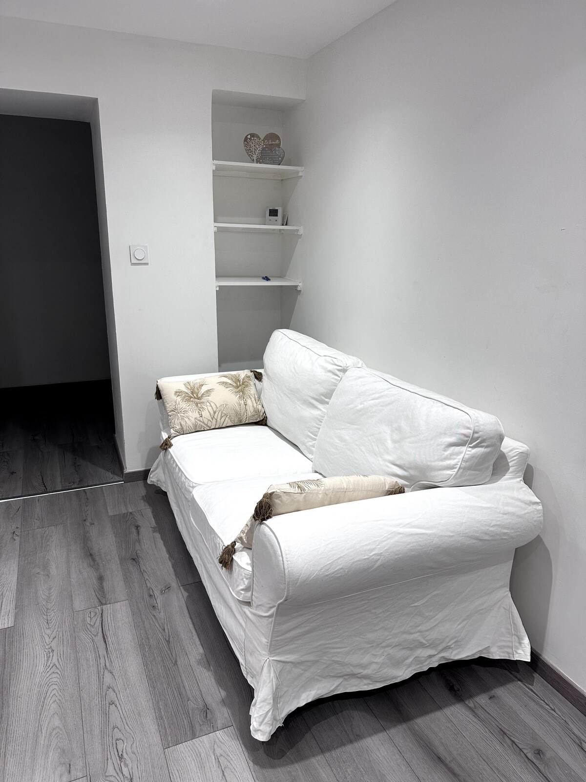 Top Airbnb: 4-bedroom apartment in the city center in Bourgoin Jallieu