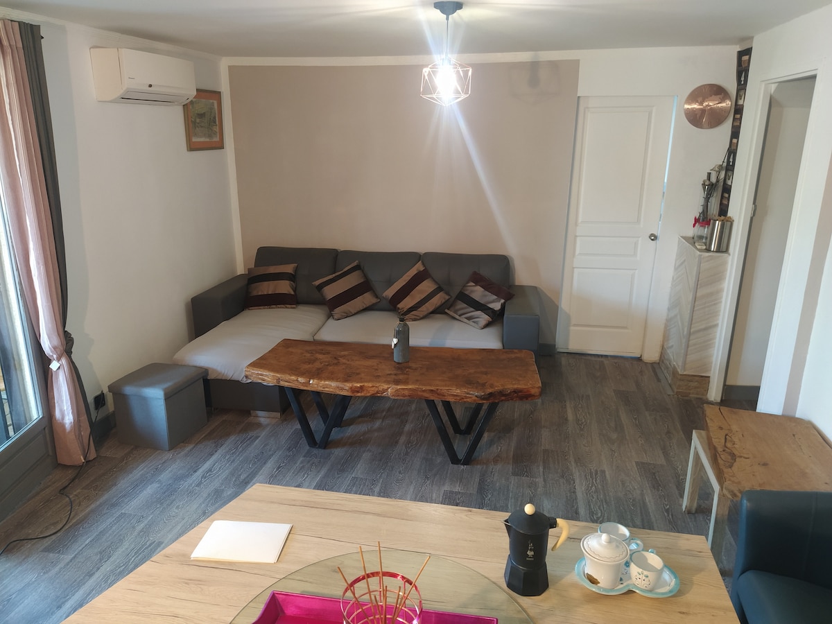 Top performing Airbnb: Lower apartment of villa in Ajaccio