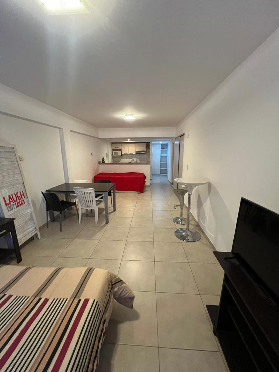 1 Cama de dos plazas y dos camas de una plaza y media