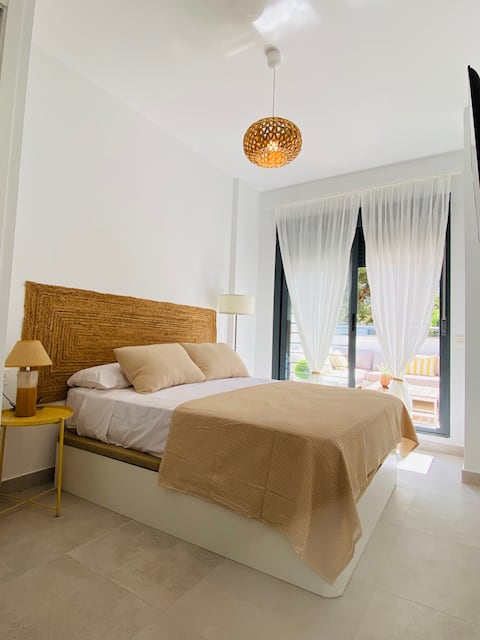 Mediterranean air - Hanger