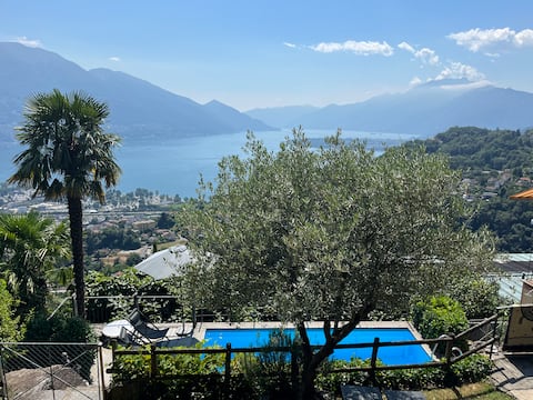 Casa al Bosco: Pool & Seeblick