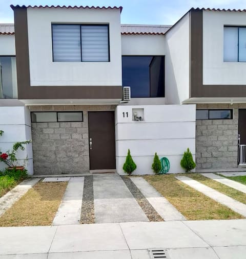 Home in Opico