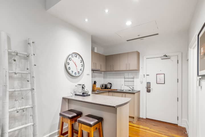 Chic Studio In The Heritage - Auckland