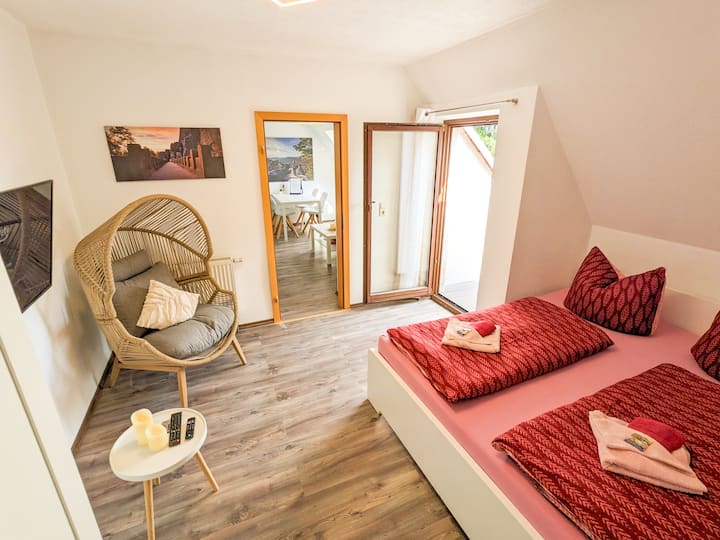Butterblume, up to 4 people, balcony with rock view