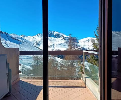 Two-room apartment I cervi - Sleeps 4 with Mondolè View
