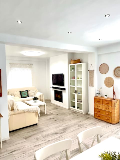 Propiedad de Airbnb exitosa: Boutique Apartment Malaga en Los Corazones