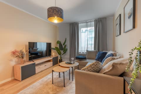 Successful Airbnb property: Modern 2-room apartment | right by the park | central in Kiel