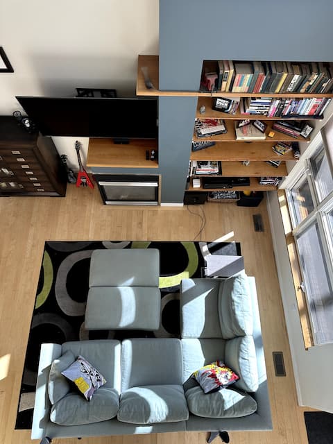Popular Airbnb listing: LoHi modern brownstone: airy, light, stylish in Highland