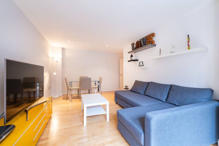 Prince William Gem gallery image 2