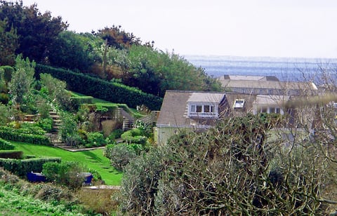 Fab sea views, comfortable house