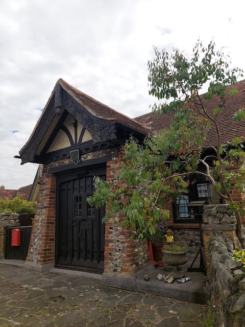 Comfy cottage, Rottingdean