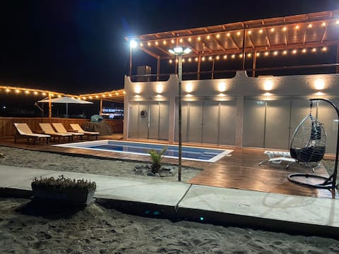 Rosy Topara beach house km173