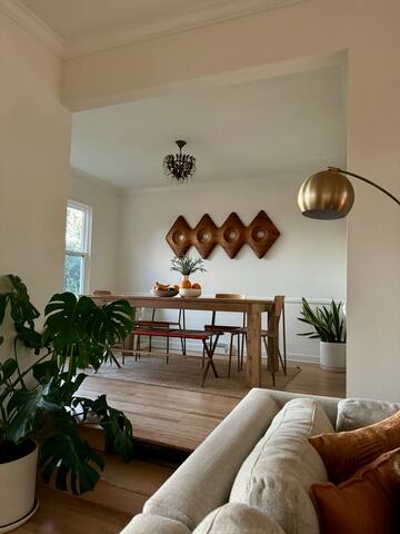 Picturesque Pasadena Ranch House gallery image 5